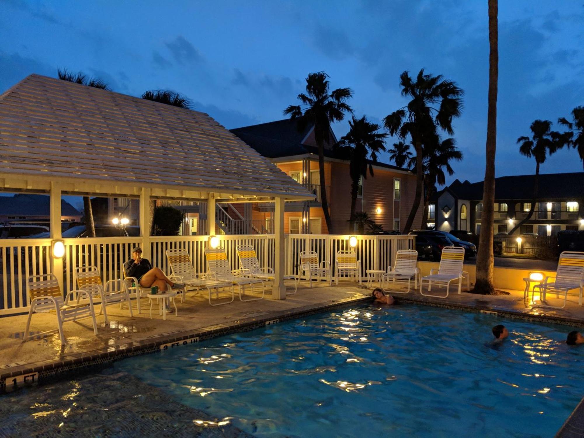 Seashell Village Resort Near The Beach With Kitchens Port Aransas Exterior foto