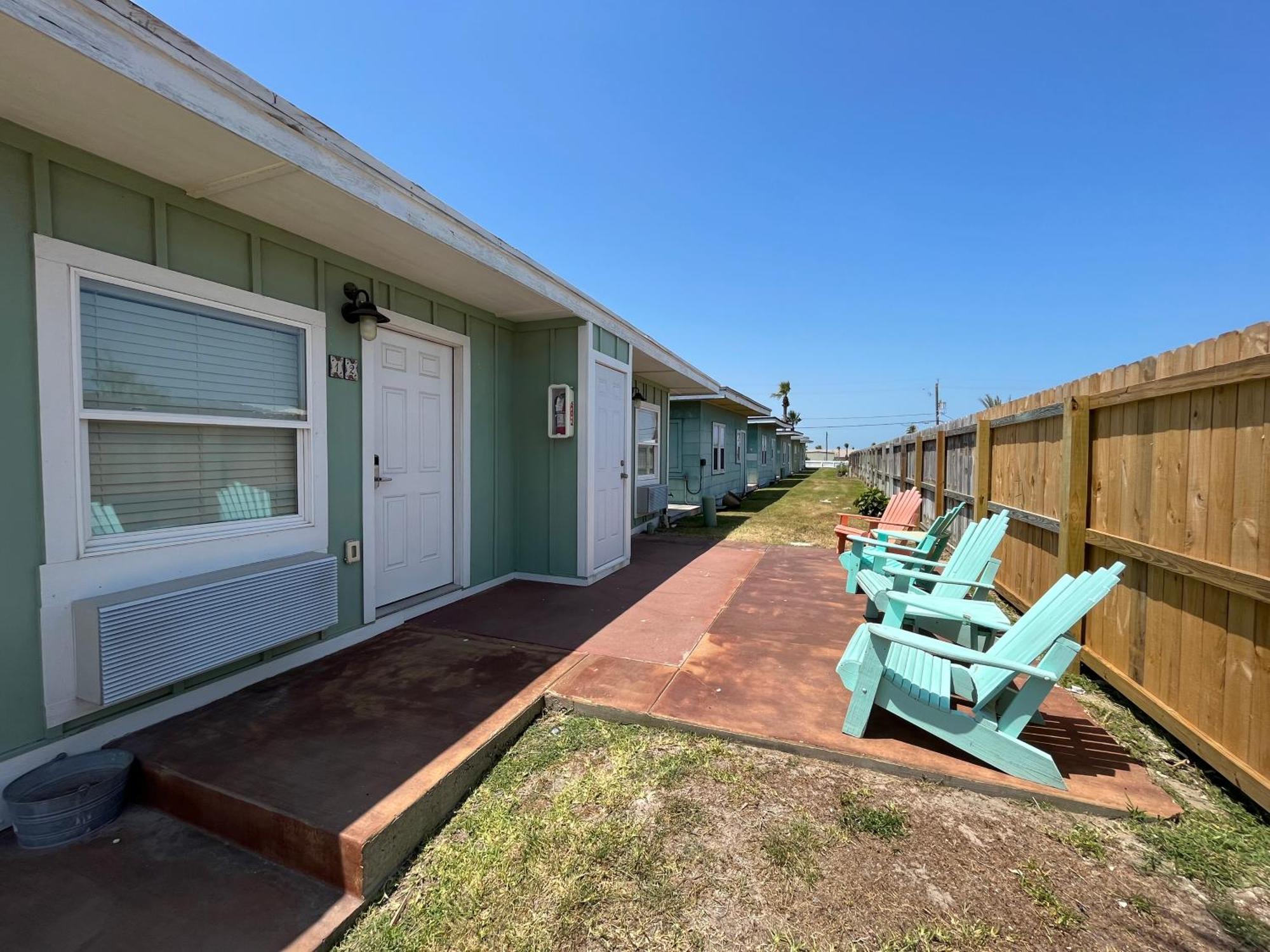 Seashell Village Resort Near The Beach With Kitchens Port Aransas Exterior foto